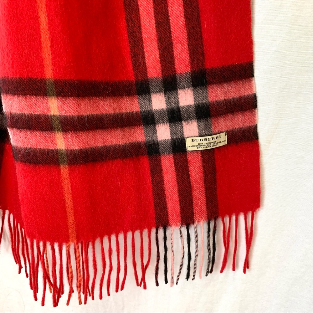 Burberry red plaid scarf